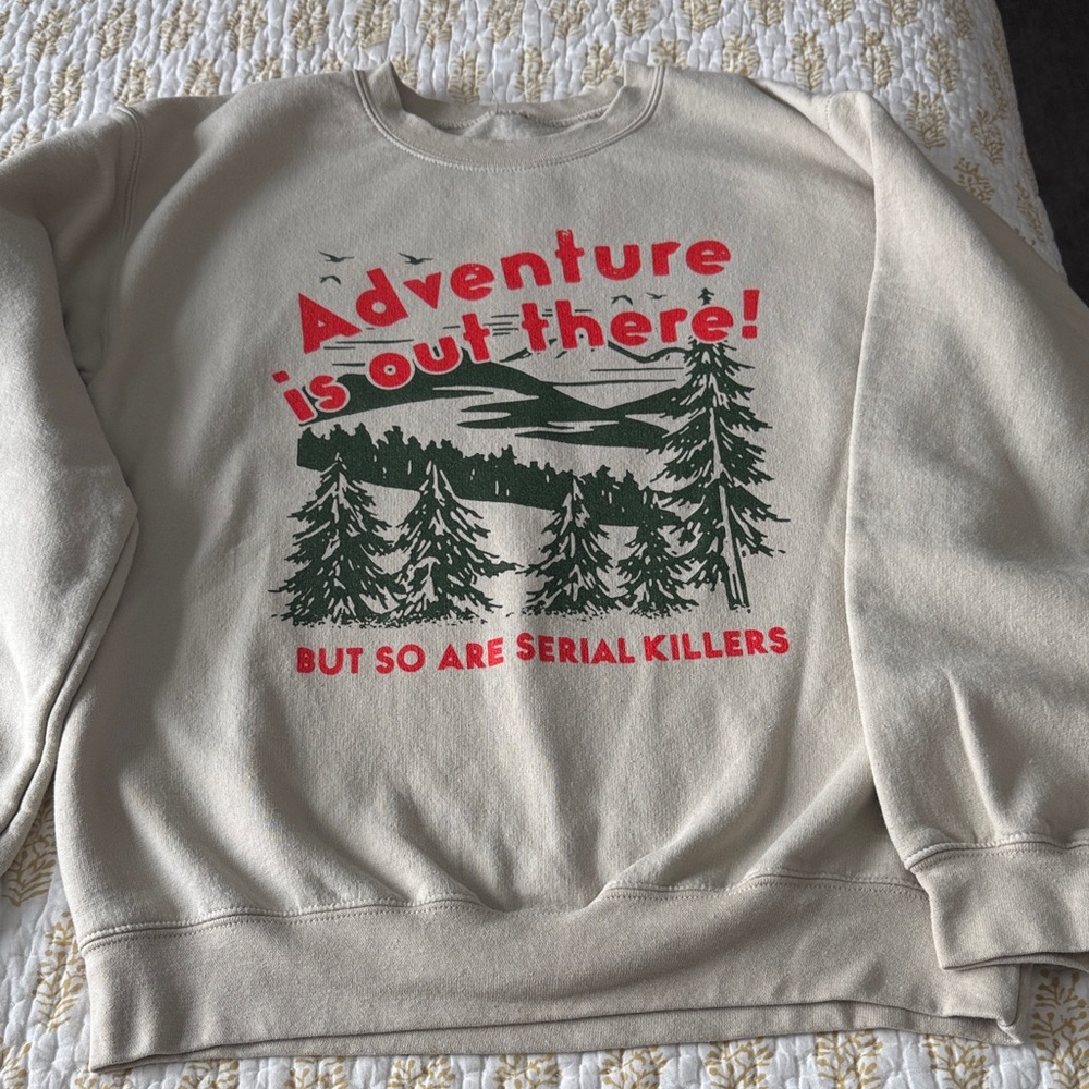 Lucy Jayne’s sweatshirt size small